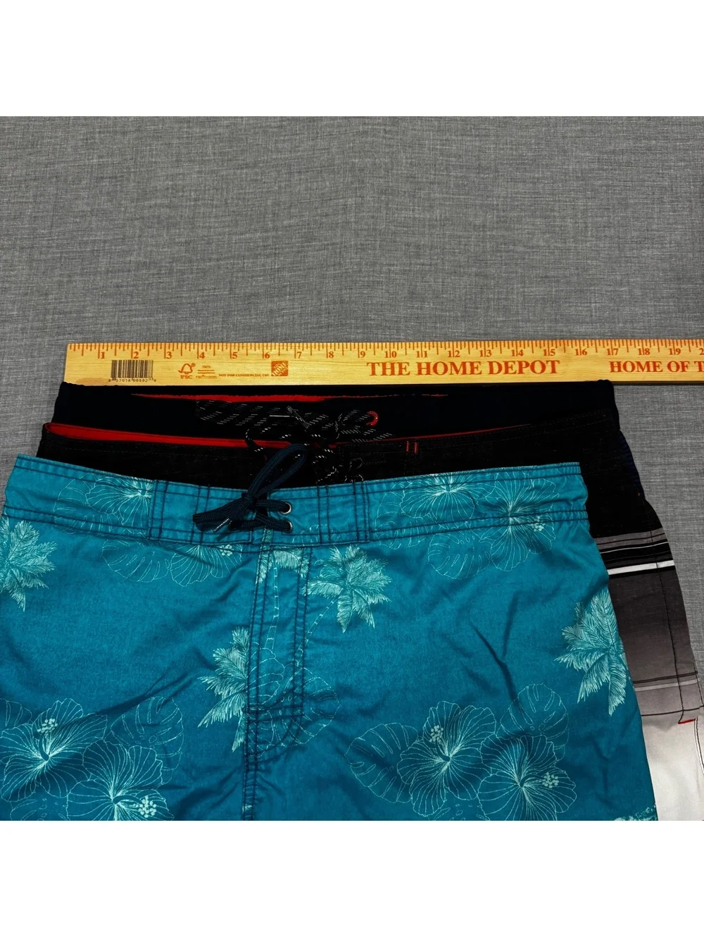 Men’s Swim Trunks Lot of 3 Mixed Brands Board Shorts Size Large L Beach Summer